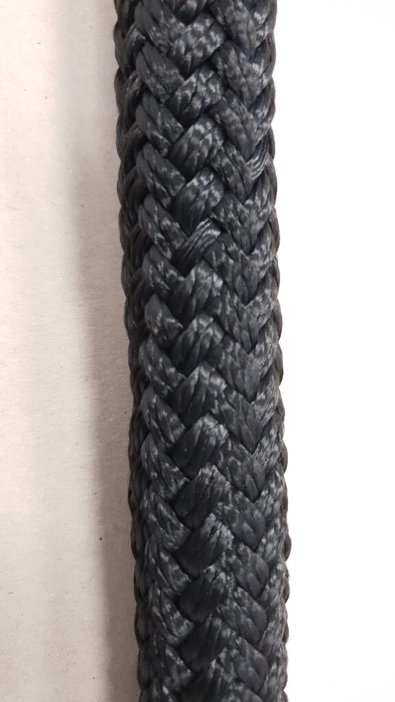 Corda nera intrecciata robusta per usi professionali, ideale per corde per nautica di alta qualità